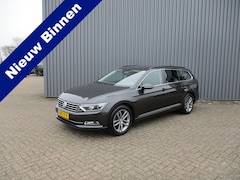 Volkswagen Passat Variant - 1.5 TSI 150 Pk Automaat Navi Trekhaak