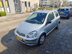 Toyota Yaris - 1.0 VVT-i