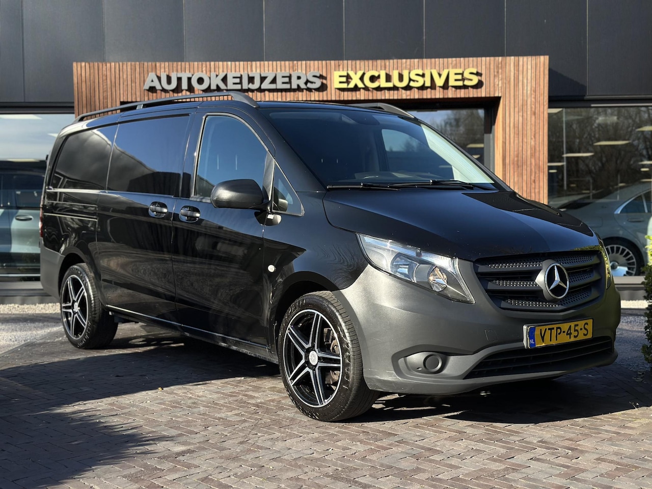 Mercedes-Benz Vito - 111 CDI Lang Airco Cruise Control Trekhaak 19''LM - AutoWereld.nl