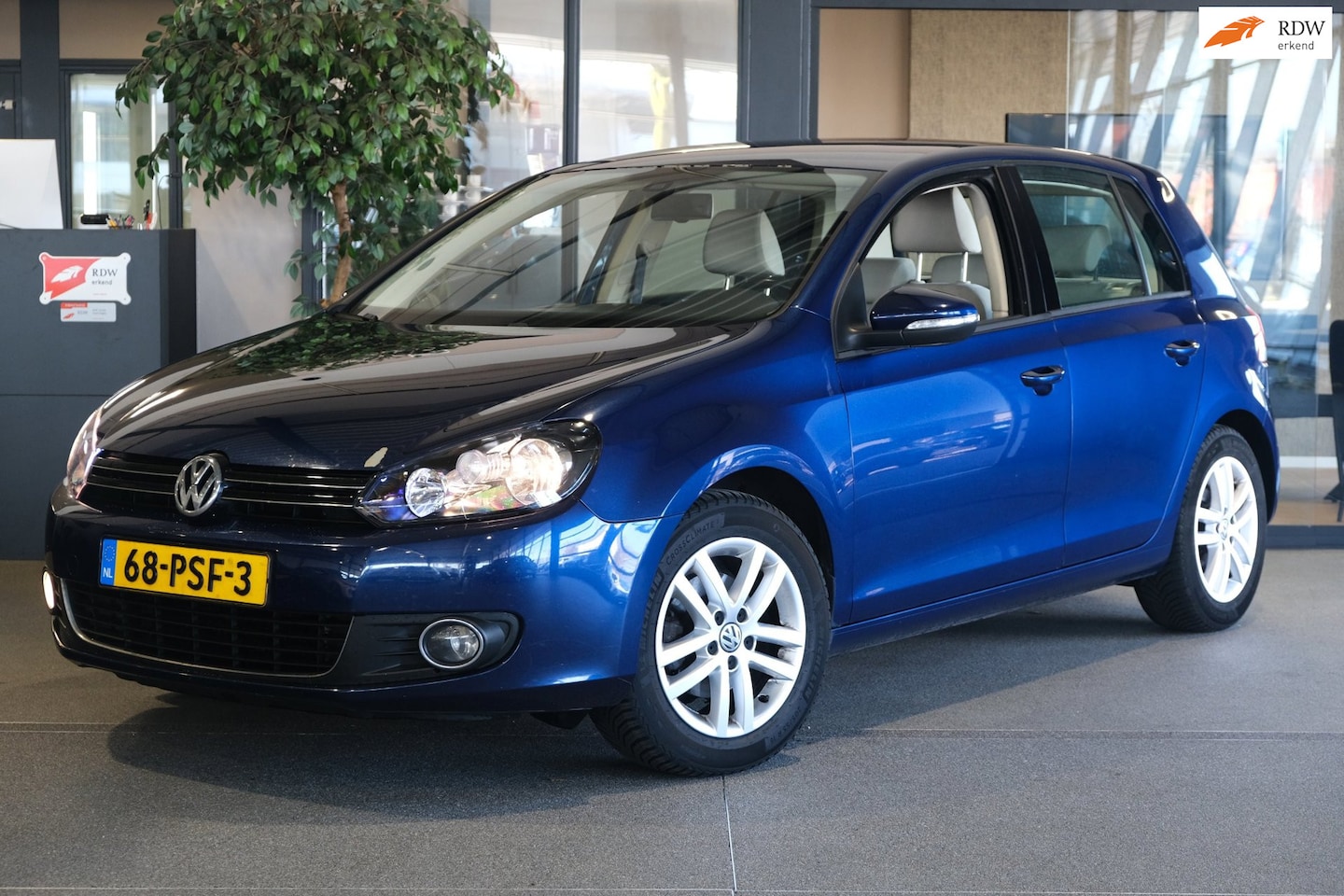 Volkswagen Golf - 1.2 TSI Highline Apple Carplay Trek Cruise Airco Camera - AutoWereld.nl