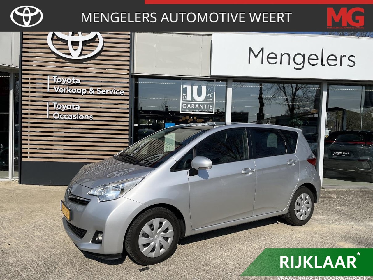 Toyota Verso S - 1.3 VVT-i Aspiration | Panoramadak | Trekhaak - AutoWereld.nl