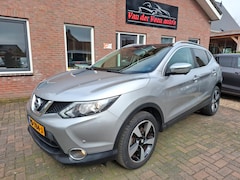 Nissan Qashqai - 1.2 N-Vision. Zeer netjes, 2de eigenaar. O.a. camera, pano, cruise, navi, etc. Dealer onde