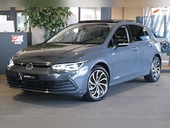 Volkswagen Golf - 8 1.5 eTSI Life DSG Pano IQ Led Navi Cam ACC Virtual
