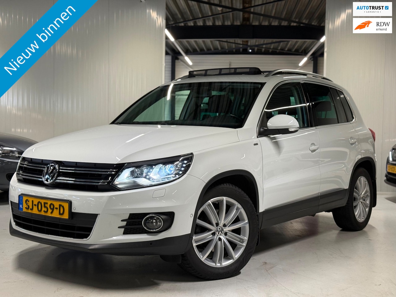 Volkswagen Tiguan - 1.4 TSI 150PK Cup-Edition 150PK|Pano|Automaat! - AutoWereld.nl