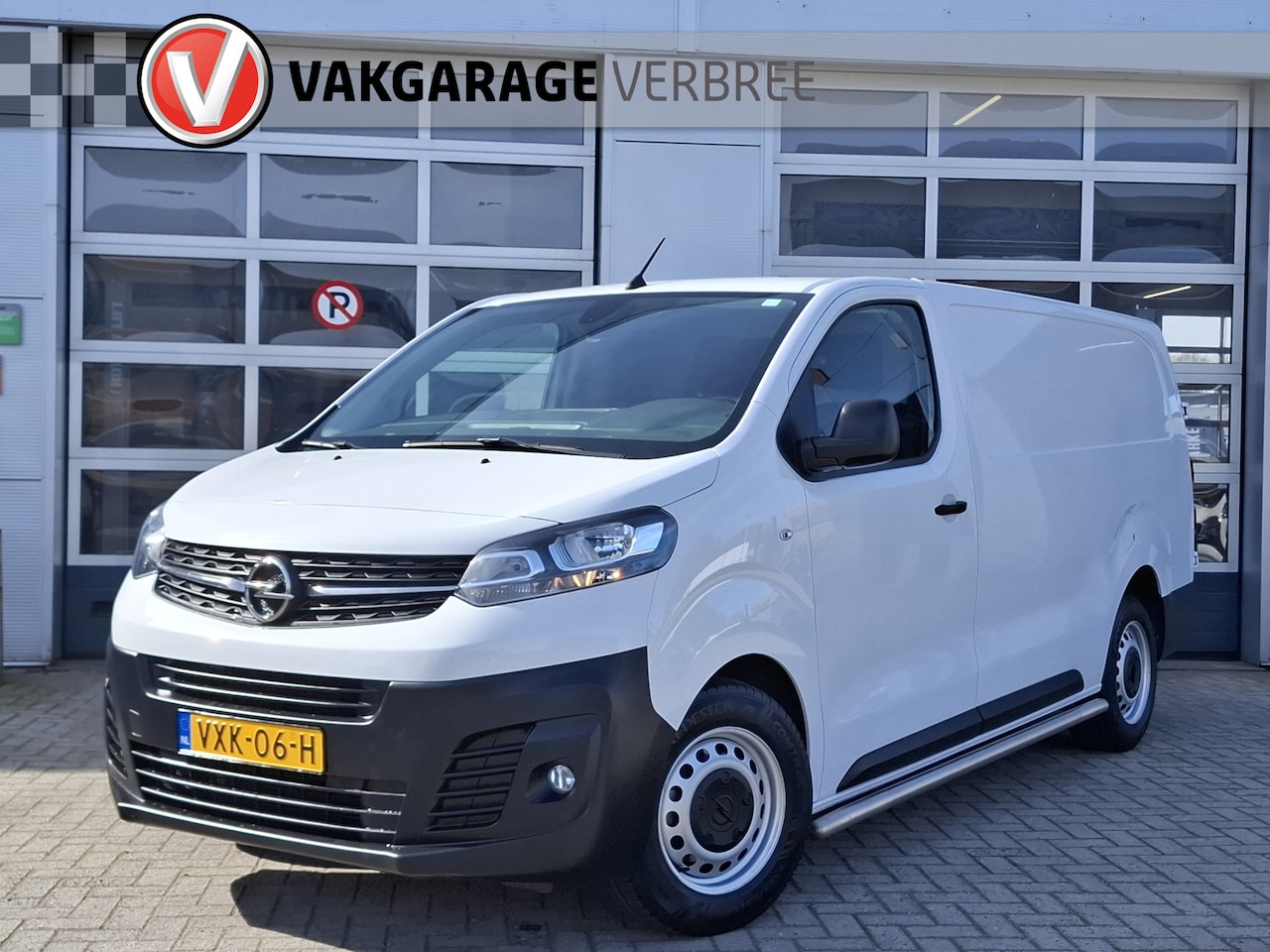 Opel Vivaro - 2.0 CDTI L3H1 Edition | Navigatie/Android/Apple Carplay | Trekhaak | Cruise Control | DAB - AutoWereld.nl
