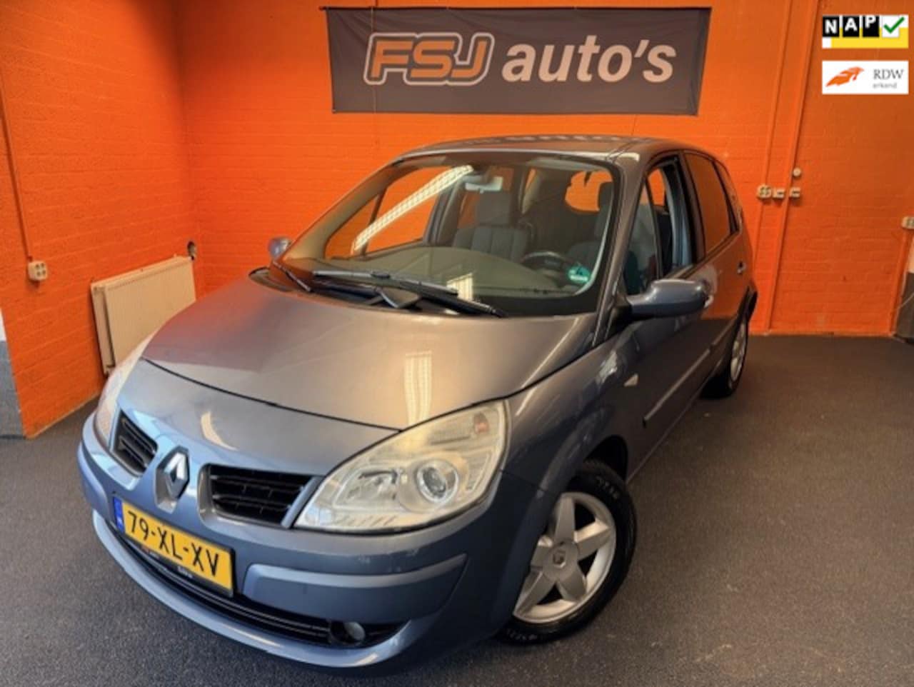 Renault Scénic - 2.0 16V / DE LUXE / NAVI / AIRCO / APK 08-12-2026!! - AutoWereld.nl