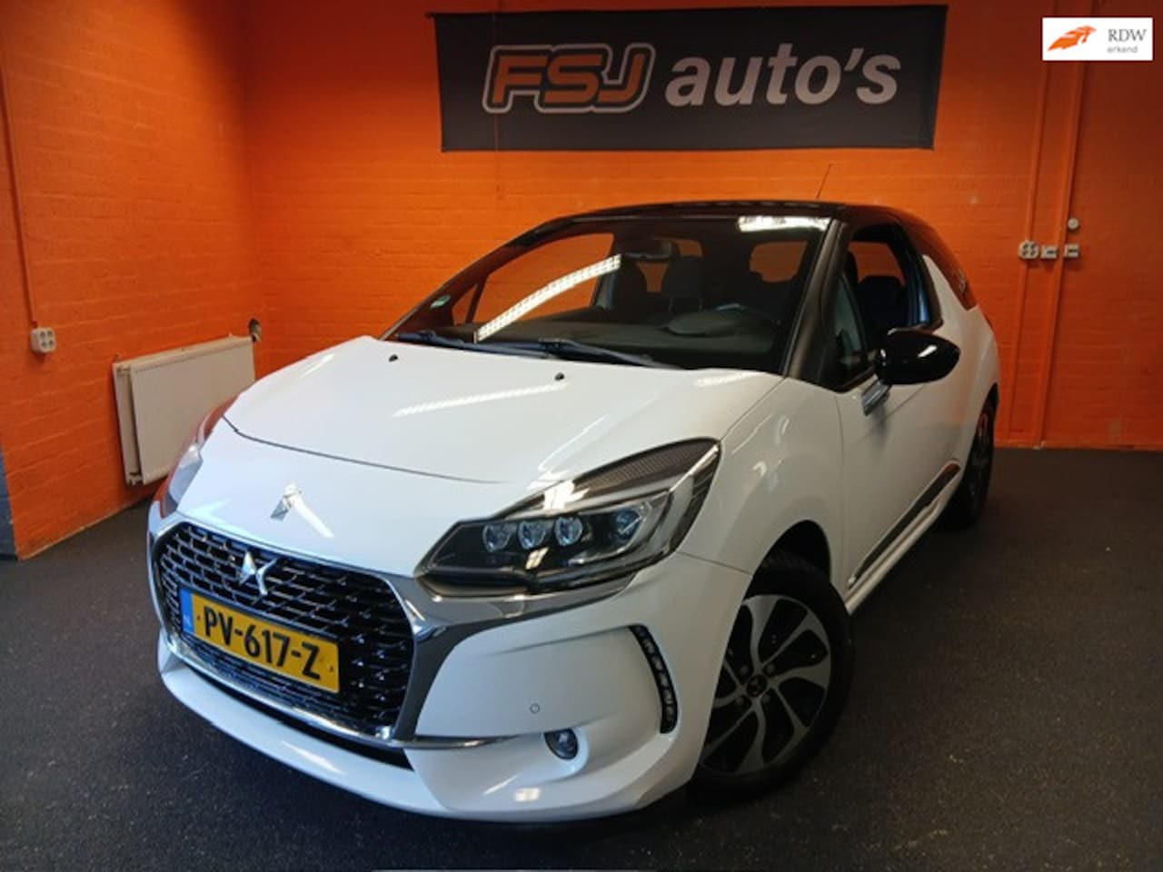 DS 3 - 1.2 / PURETECH / SO CHIC / VOL OPTIE'S / TOPSTAAT!! - AutoWereld.nl