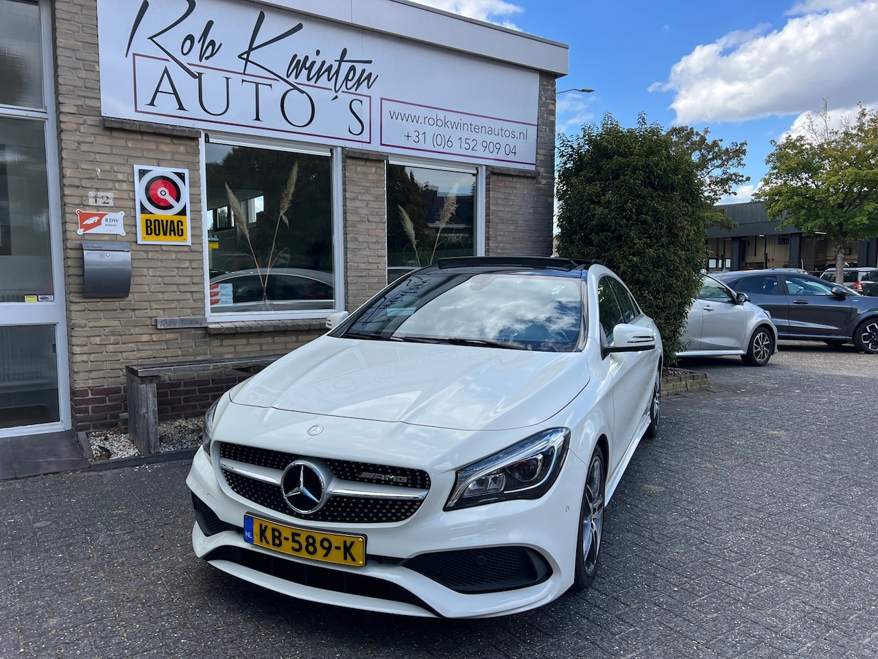 Mercedes-Benz CLA-Klasse - 180 Ambition AMG-Line Panoramadak / automaat / Navigatie - AutoWereld.nl