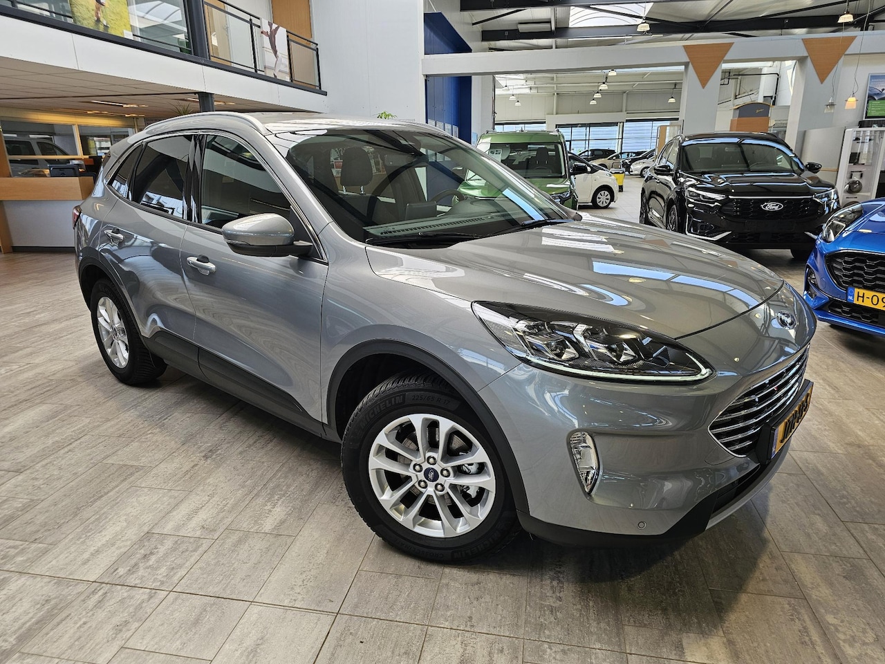 Ford Kuga - 2.5 PHEV Titanium X 2.5 PHEV Titanium X 225pk - AutoWereld.nl