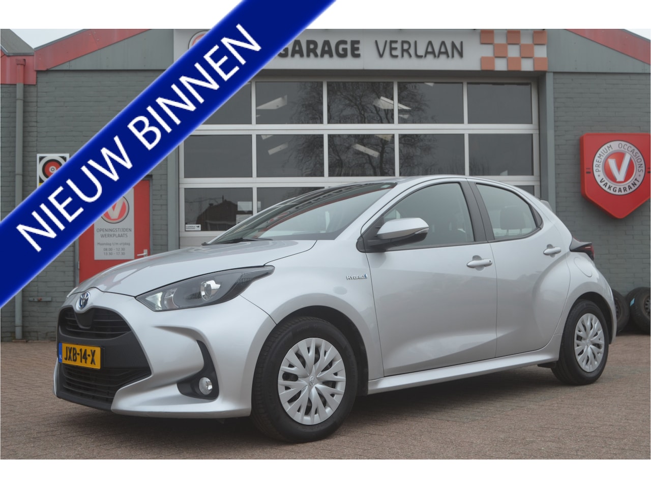Toyota Yaris - 1.5 Hybrid 115 Comfort 12 mnd. gar. - AutoWereld.nl