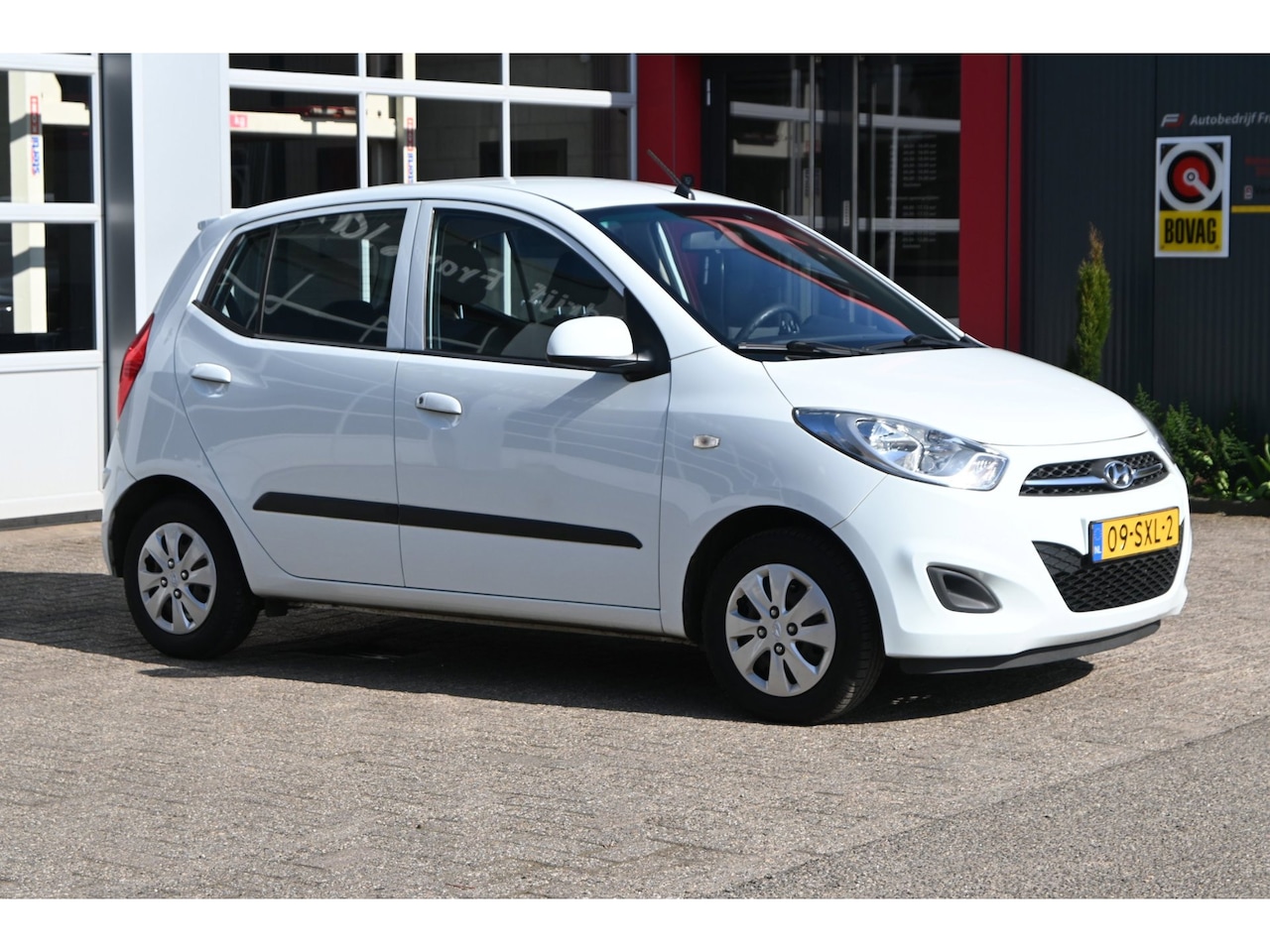Hyundai i10 - 1.1 i-Drive 69pk | Elektr. ramen | Centr. Vergrendeling | Radio CD - AutoWereld.nl