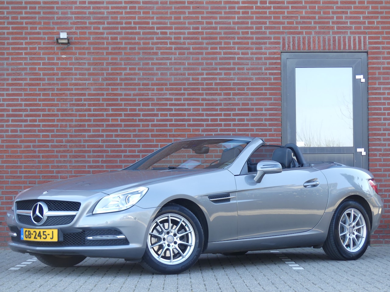 Mercedes-Benz SLK-klasse - 200 Panoramadak/Nekverwarming/Navigatie/PDC - AutoWereld.nl