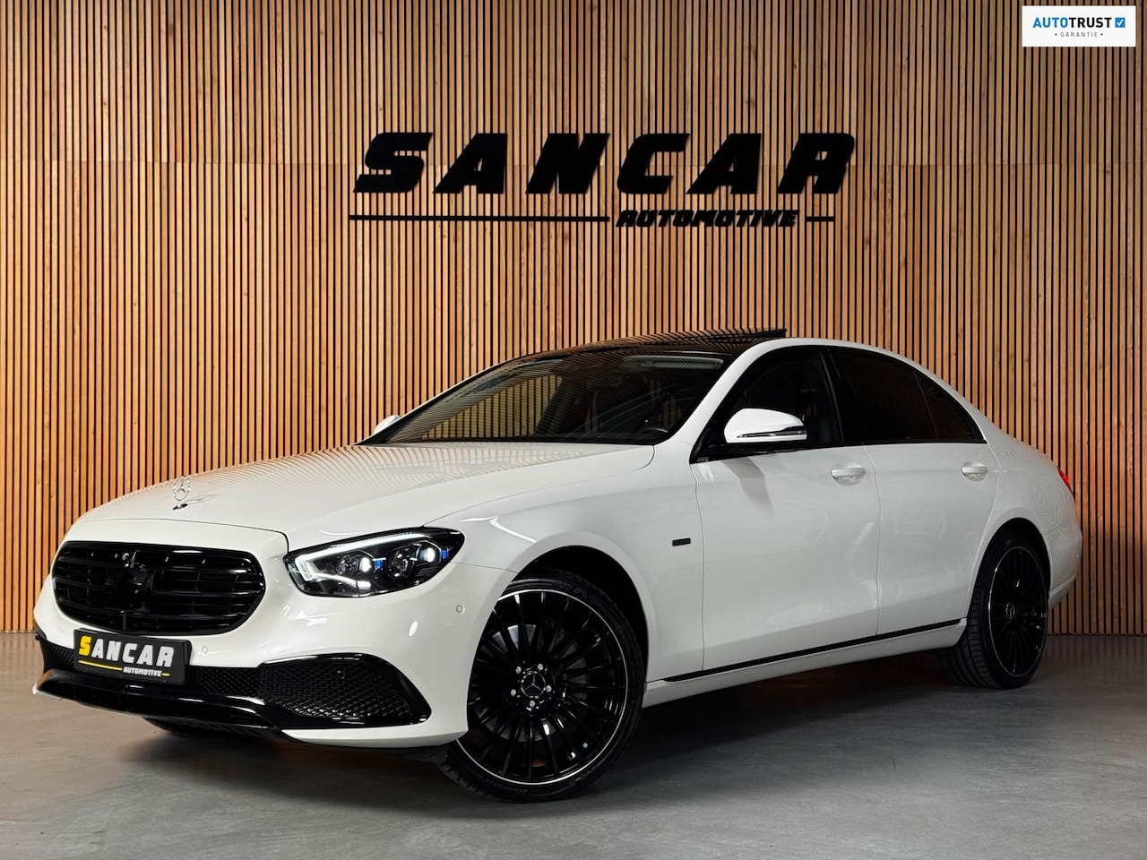 Mercedes-Benz E-klasse - E 300e 4Matic Exclusive PANO|360 CAM|AMBIENT|ADAPTIVE CRUISE|20 INCH - AutoWereld.nl