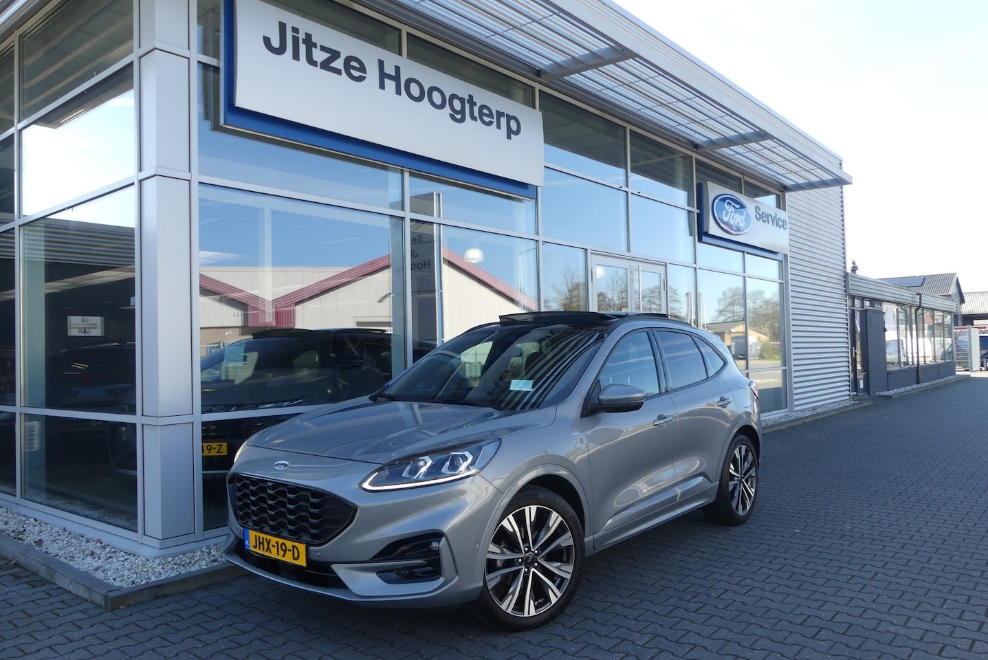 Ford Kuga - 1.5 EcoBoost ST-Line X PANO, HUD, WINTER PACK, ADAPT. CRUISE, CLIMA, NAVI, CAMERA V&A, PDC - AutoWereld.nl