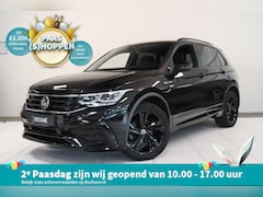 Volkswagen Tiguan - 1.5 TSI R-Line | Matrix LED | Black style | Trekhaak | AppleCarplay AndroidAuto Navigatie