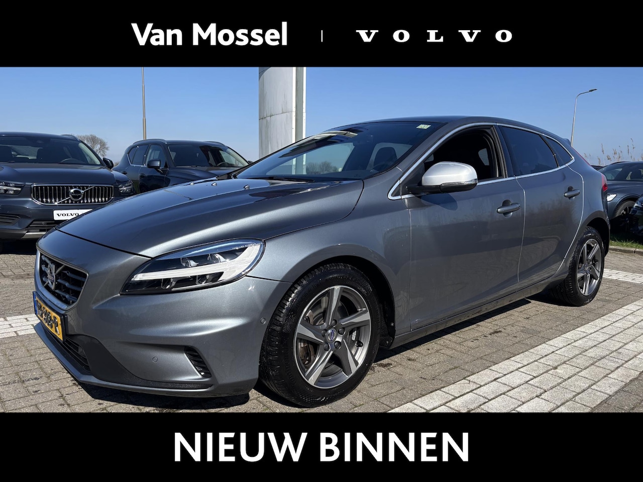 Volvo V40 - T4 R-Design Leder Panodak Automaat - AutoWereld.nl