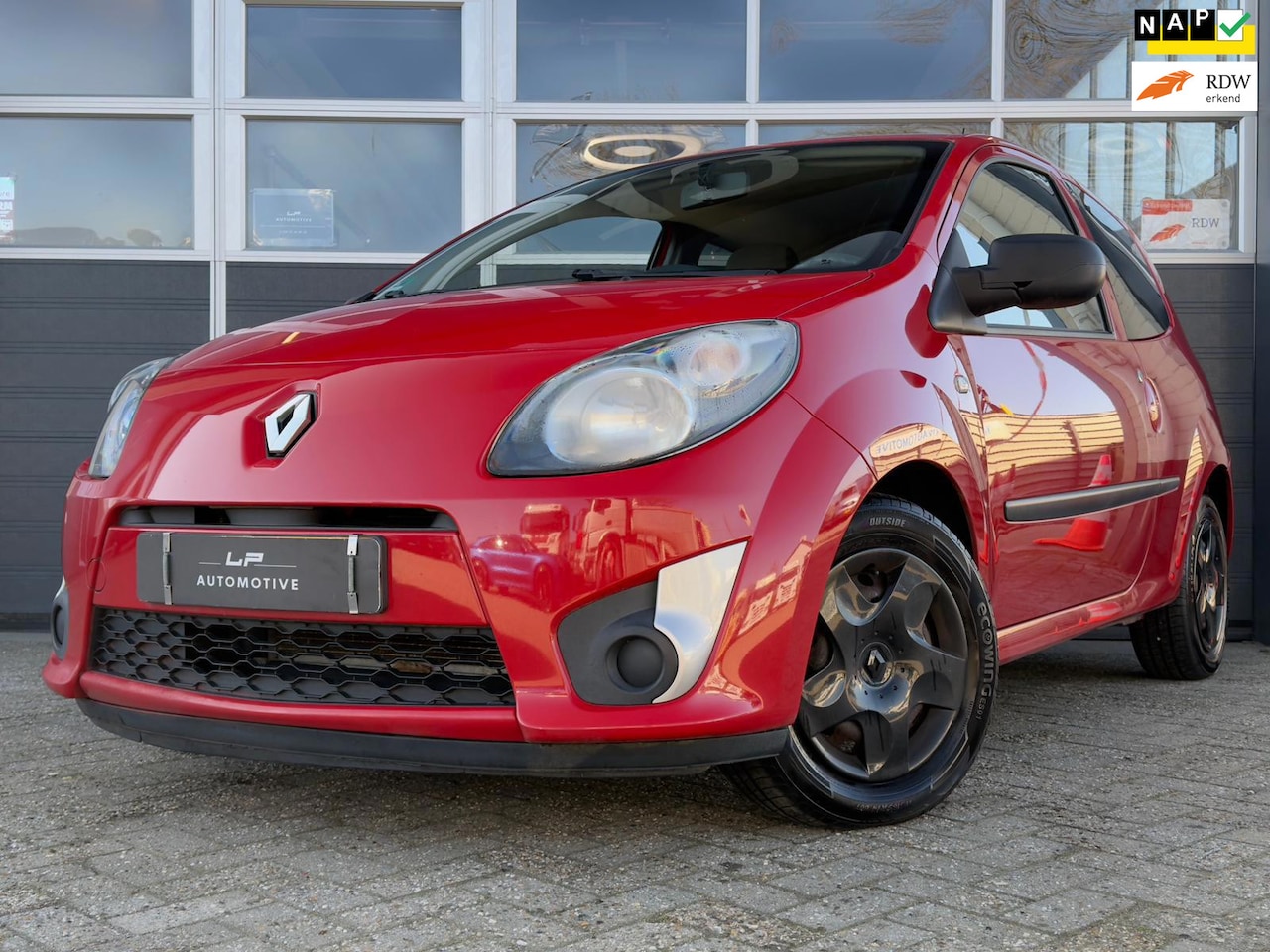 Renault Twingo - 1.2-16V Authentique / Airco / Nieuwe APK / NL-auto - AutoWereld.nl