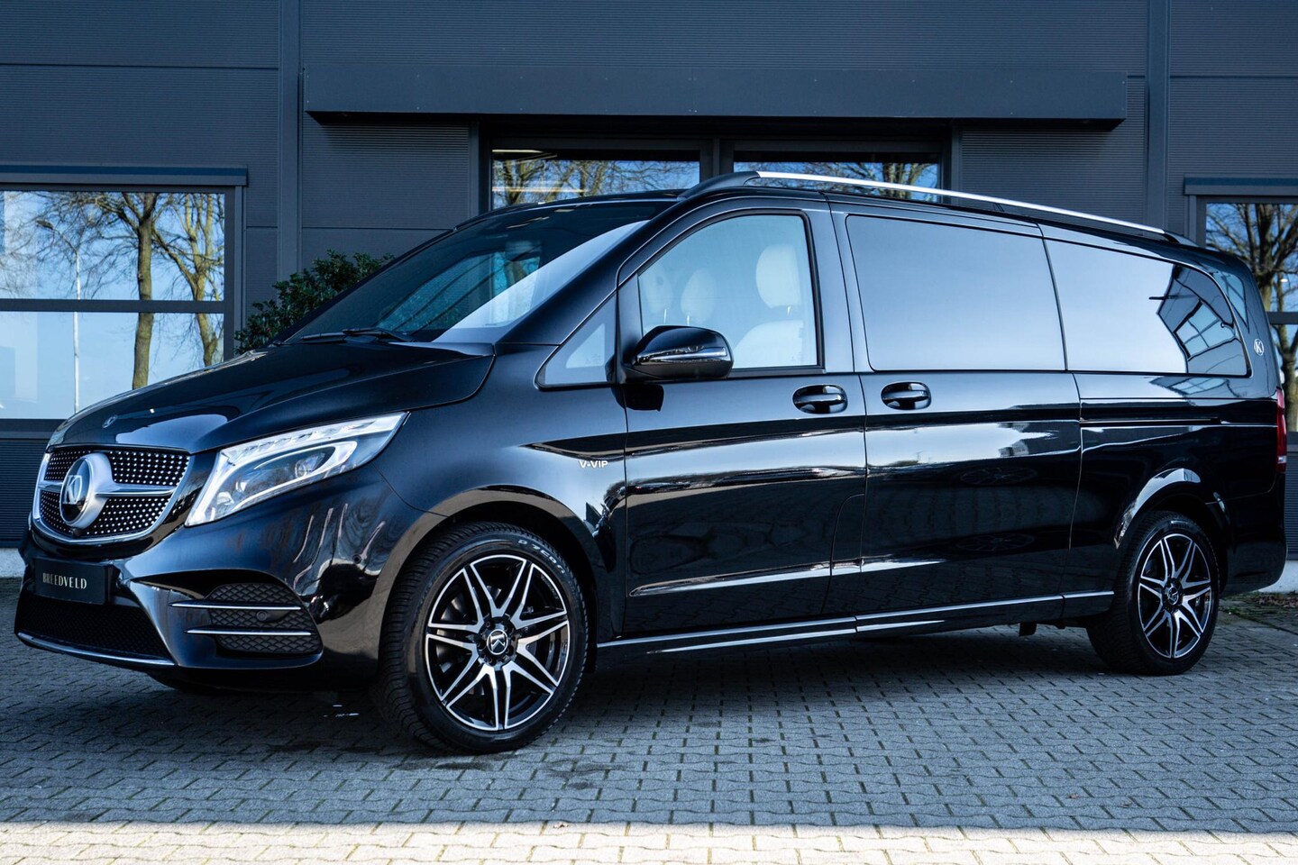 Mercedes-Benz V-klasse - 300d 4-MATIC Extra Lang VIP KLASSEN - AutoWereld.nl