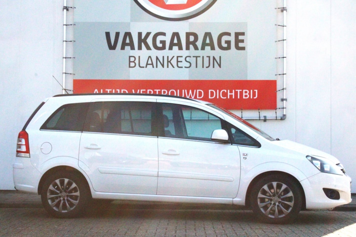 Opel Zafira - 1.8 111 y. Ed. 7 persoons - AutoWereld.nl