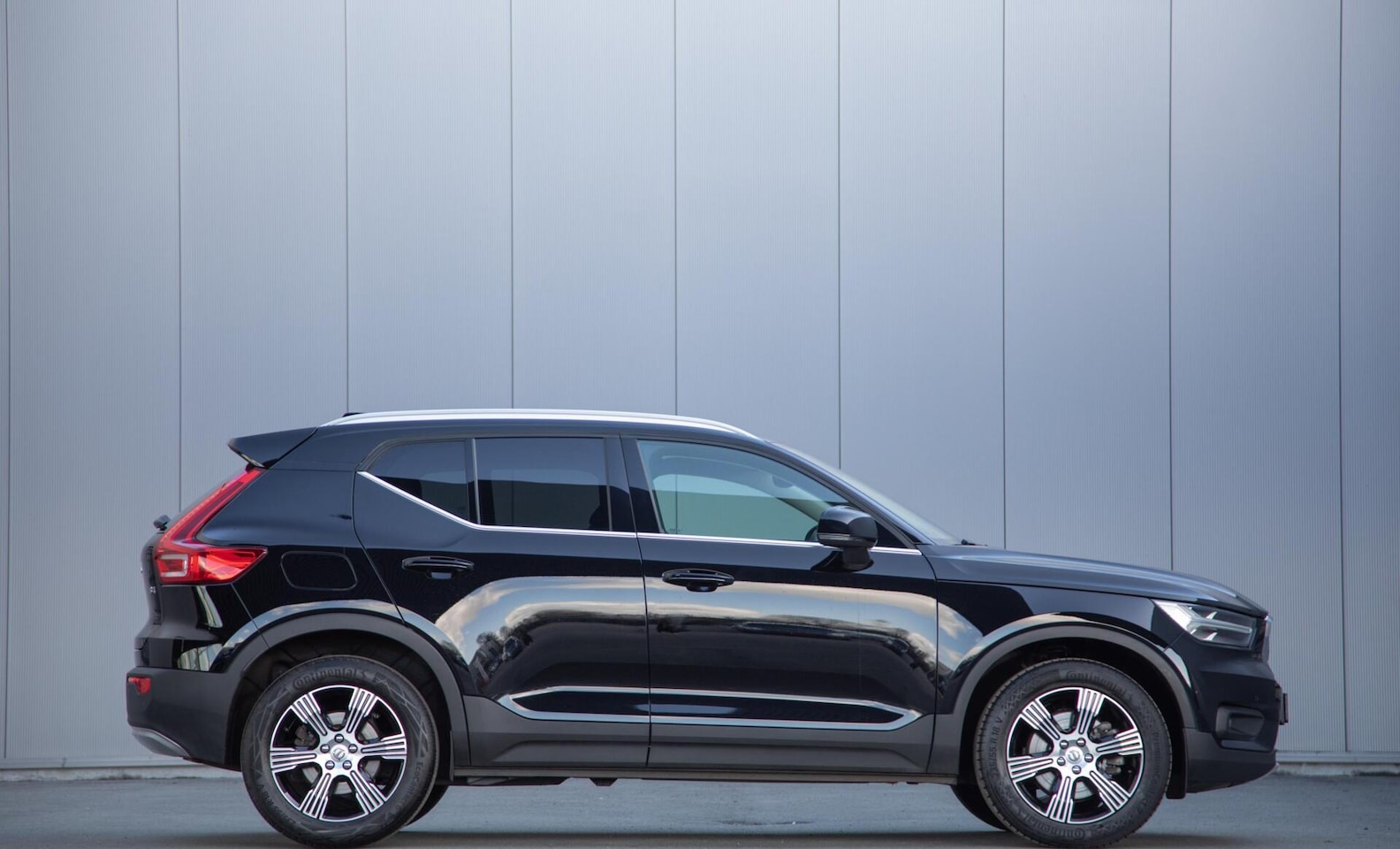 Volvo XC40 - 2.0 B4 Inscription Leer|Keyless|DAB+|LED - AutoWereld.nl