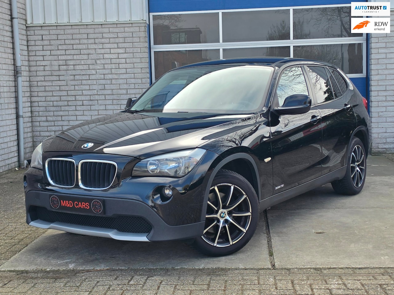 BMW X1 - SDrive18i Executive AIRCO/CR CONTROL/6BAK - AutoWereld.nl