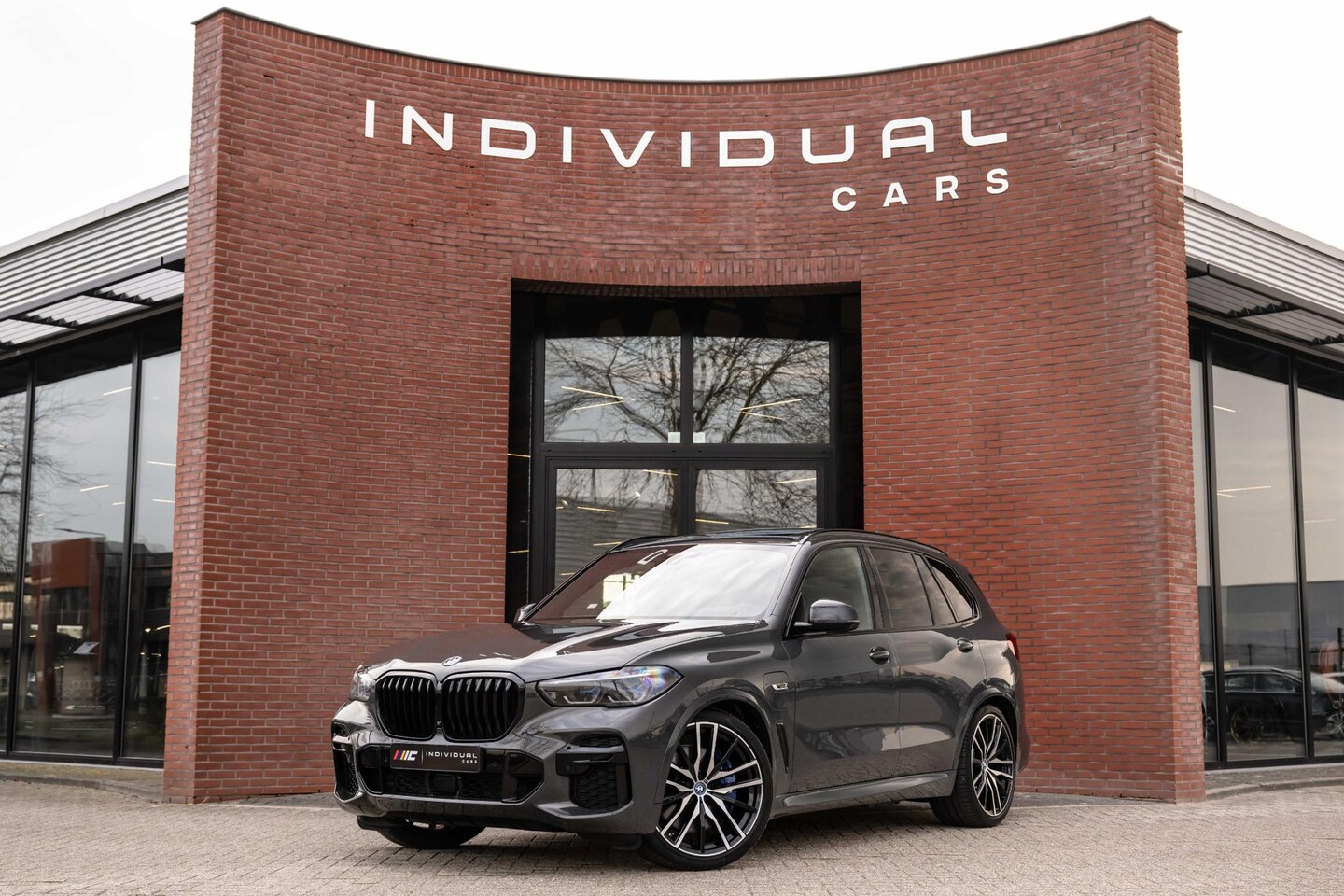 BMW X5 - xDrive45e M-Sport 4-Wielsturing Laser H/K Panorama - AutoWereld.nl
