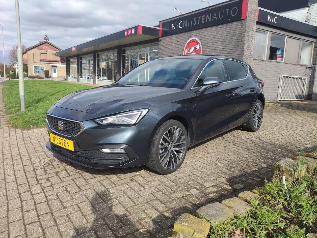 SEAT Leon - 1.4 Tsi IV PHEV Business Intense,Camera,Navi - AutoWereld.nl