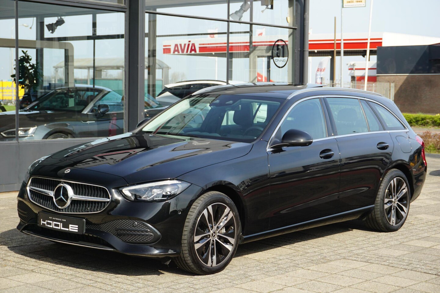 Mercedes-Benz C-klasse - 300 e Luxury Line | PANO | ACC | Massage | Trekhaak - AutoWereld.nl