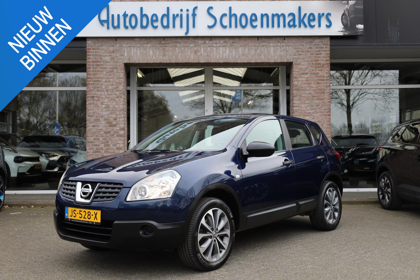 Nissan Qashqai - 1.6 Visia AIRCO + 18"LMV + NAP!! - AutoWereld.nl