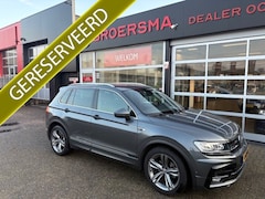 Volkswagen Tiguan - 1.5 TSI ACT Highline Business R 2 EIGENAAR * DEALERONDERHOUDEN * NAP * AUTOMAAT *NAVI* PAN