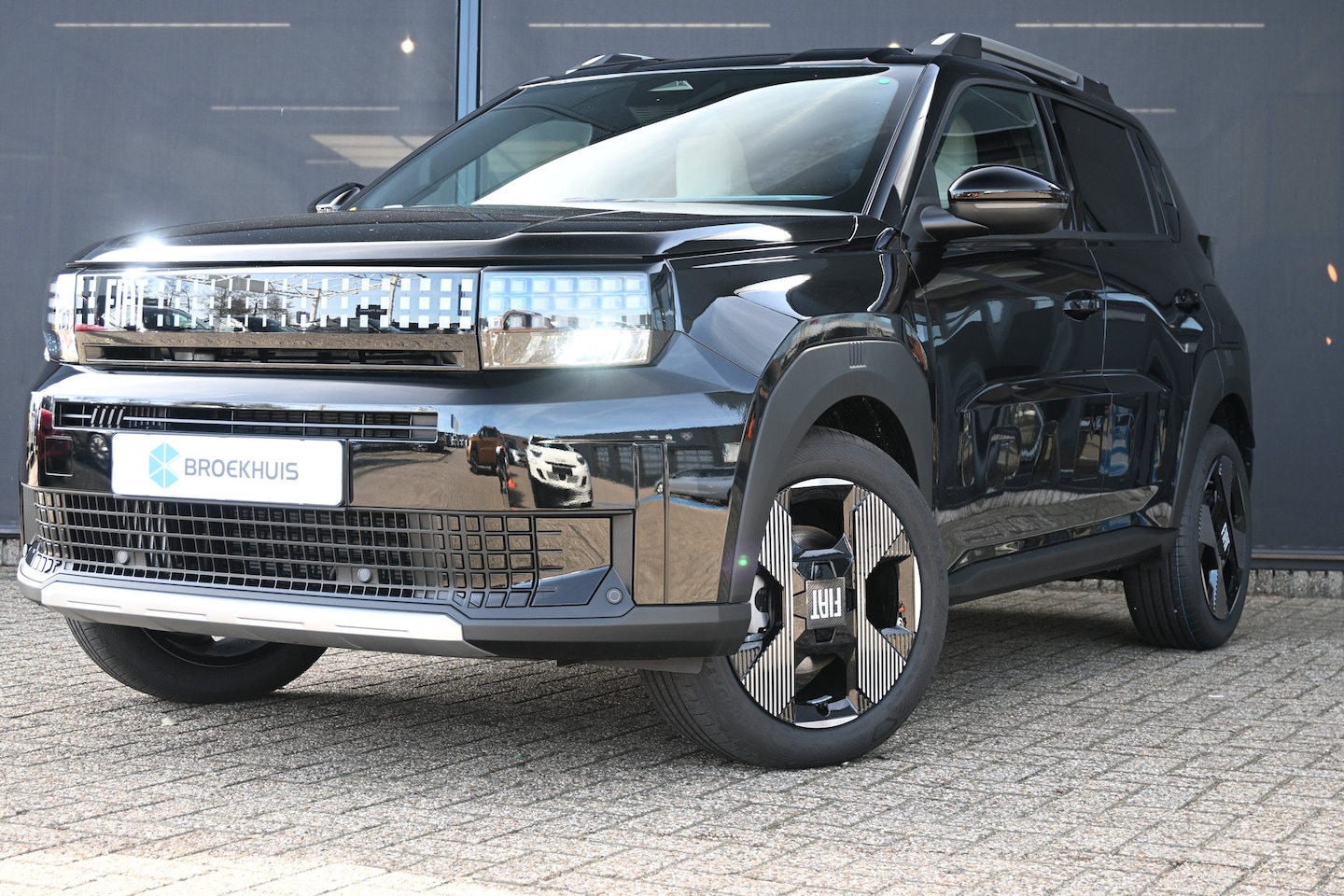 Fiat Grande Panda - La Prima VOORRAAD-ACTIE! | 8 Jaar Fabrieksgarantie | Achteruitrijcamera | Stoel/Stuur Verw - AutoWereld.nl