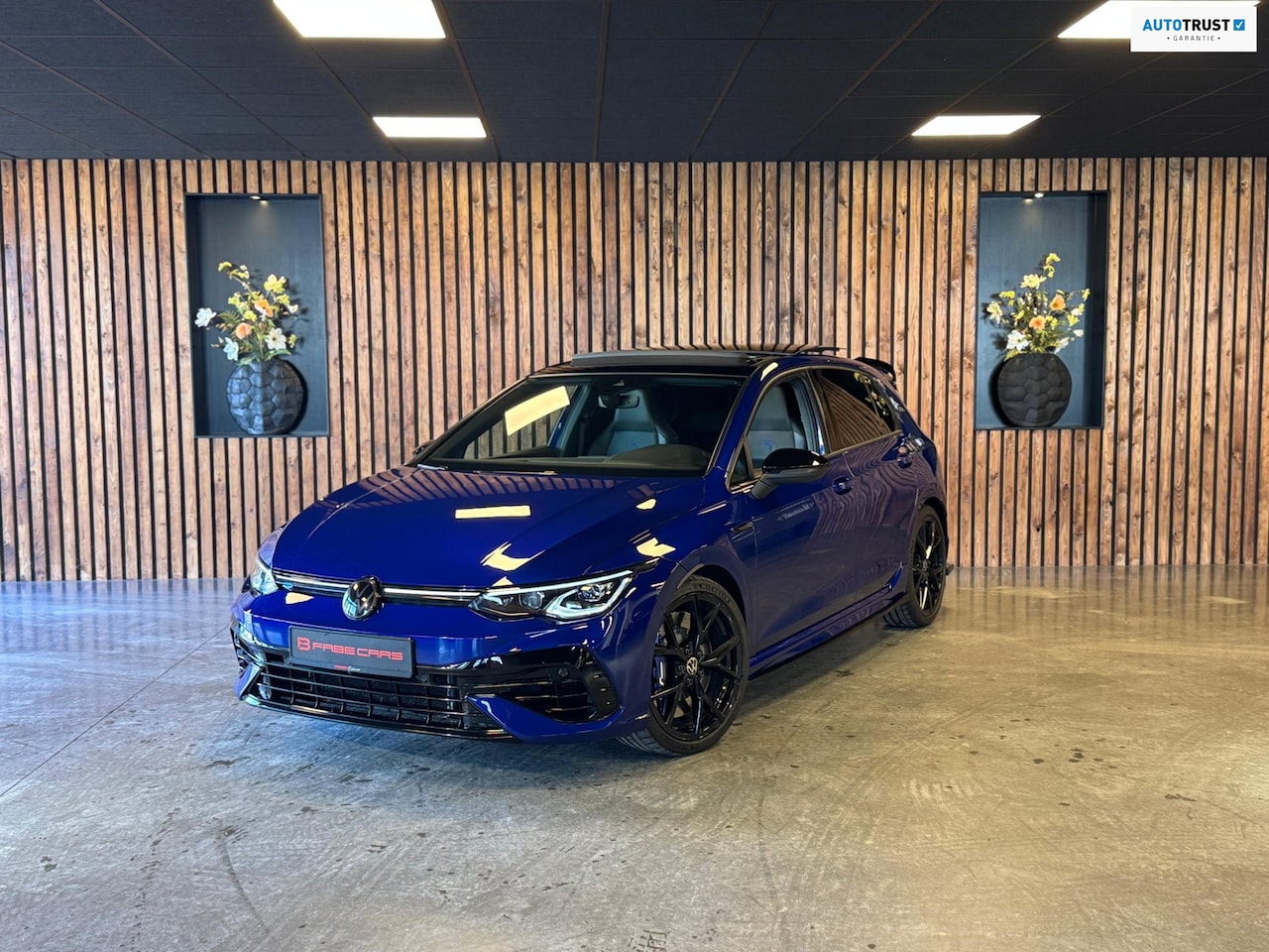 Volkswagen Golf - 2.0 TSI R 4Motion / 520PK / PPF / Akrapovic / Stoelverwarming/ventilatie - AutoWereld.nl