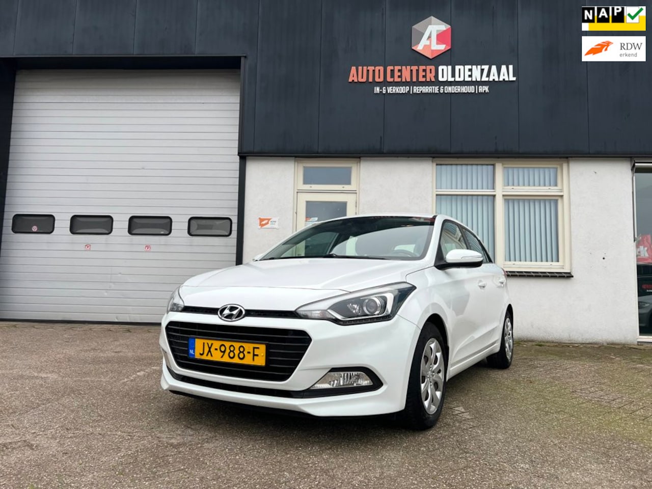 Hyundai i20 - 1.0 T-GDI Comfort|Clima|Nav|Camera|Cruise|PDC - AutoWereld.nl
