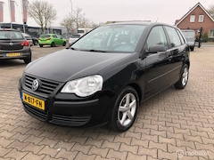 Volkswagen Polo - 1.2 4.DRS AIRCO ELL PAKK ..1989, .