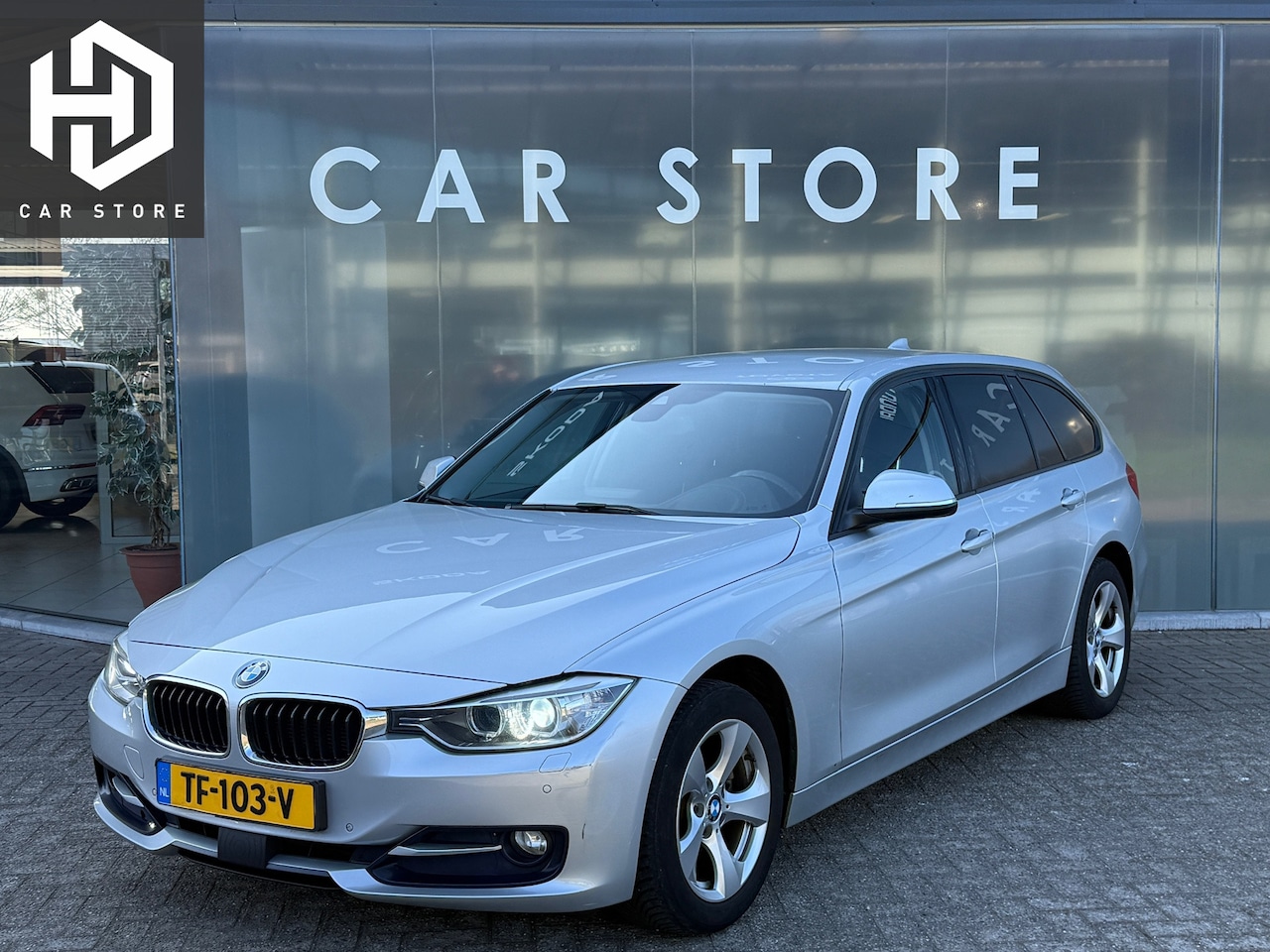 BMW 3-serie Touring - 320d M Sport Edition High Executive - AutoWereld.nl