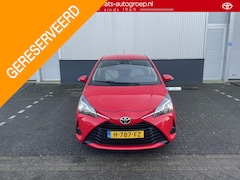 Toyota Yaris - 1.0 VVT-i Connect | Apple/Android navigatie | LM velgen | Org NL en 1e Eigenaar |