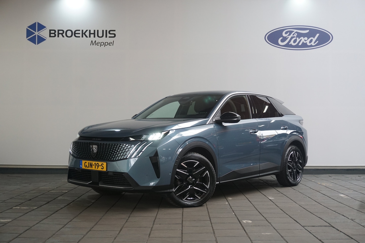 Peugeot 3008 - 1.2 Hybrid 136 Allure 19" LMV | Afneembare trekhaak | half-leder | Adaptive Cruise | Drive - AutoWereld.nl