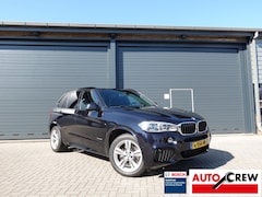 BMW X5 - (f15) xDrive35i M SPORT RIJKLAAR HUD MEMORY ALCANTARA SFEER VERLICHTING LED CRUISE