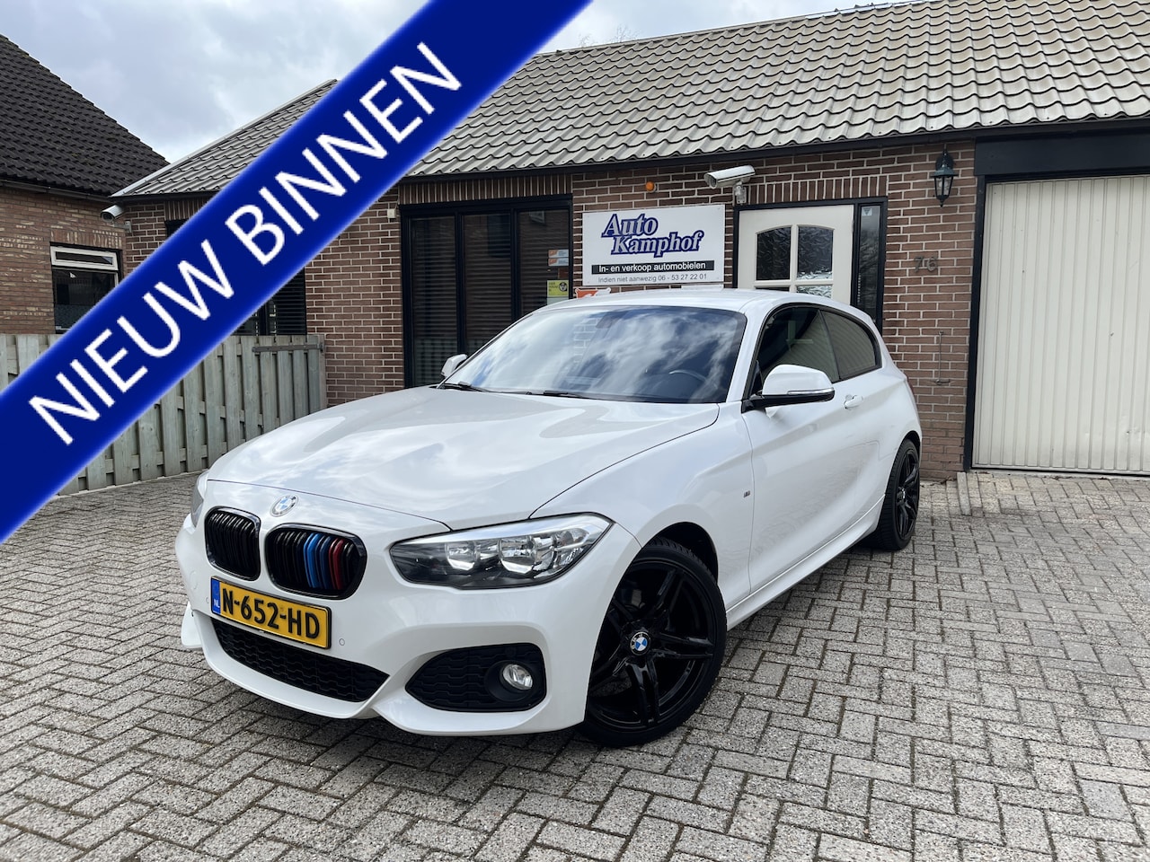 BMW 1-serie - 116d High Executive M-Pakket 18" - AutoWereld.nl