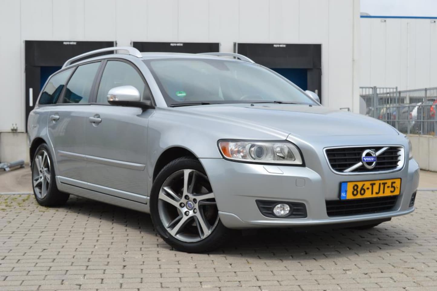Volvo V50 - 1.6 D2 S/S Limited Edition Leer Navi PDC NAP APK! - AutoWereld.nl