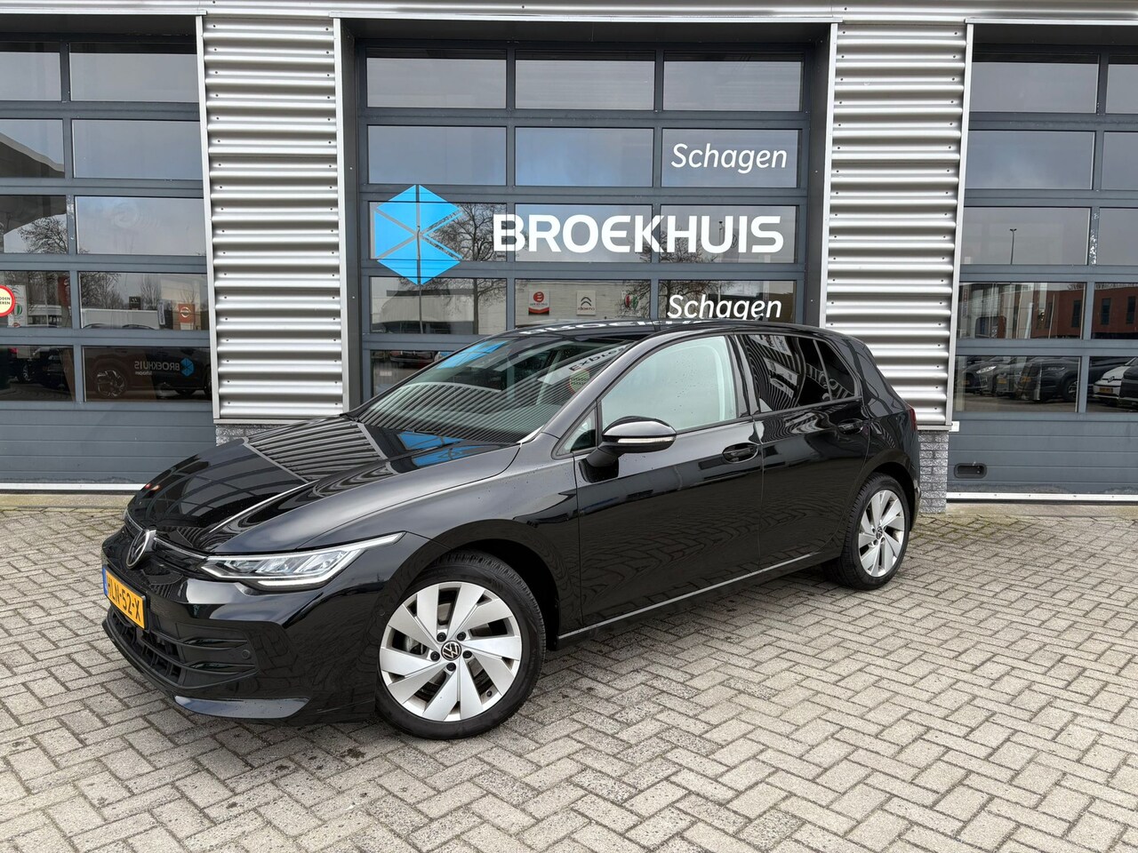 Volkswagen Golf - 1.5 TSI 115 pk Life Edition | Climatronic | Apple Carplay | Led koplampen | Achteruitrijca - AutoWereld.nl