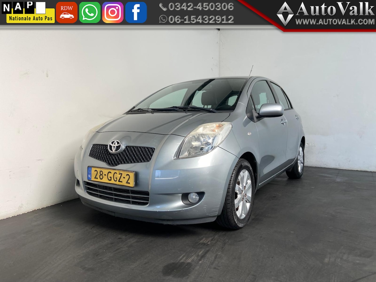 Toyota Yaris - 1.3 VVTi Executive MMT 1.3 VVTi Executive MMT - AutoWereld.nl