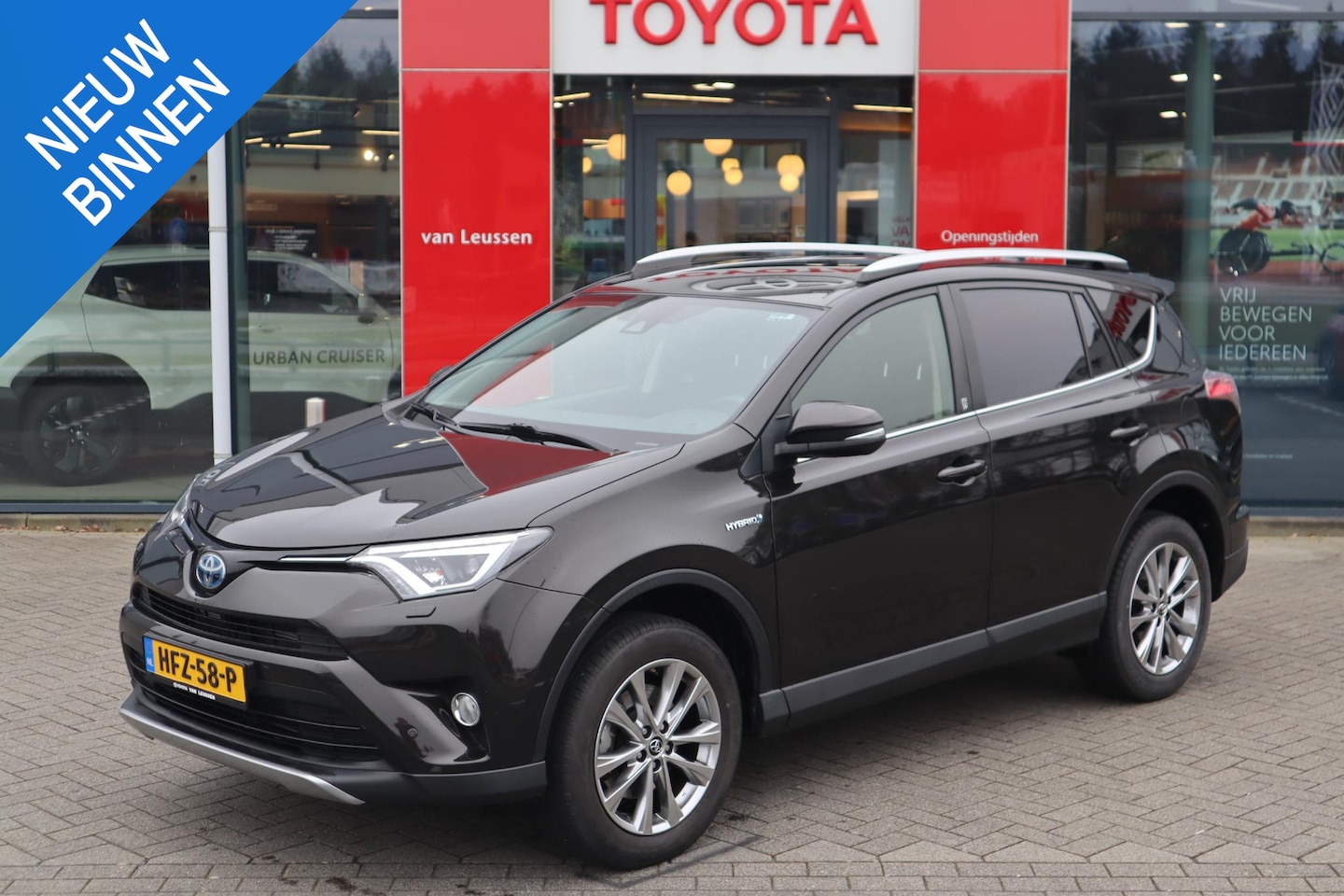 Toyota RAV4 - 2.5 Hybrid Executive TREKHAAK NAVI STOEL/STUURVERW. ELEK.KLEP PARK. SENS KEYLESS - AutoWereld.nl
