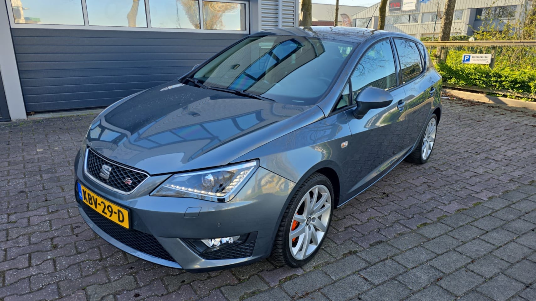 SEAT Ibiza - 1.0 TSI FR Sport - AutoWereld.nl