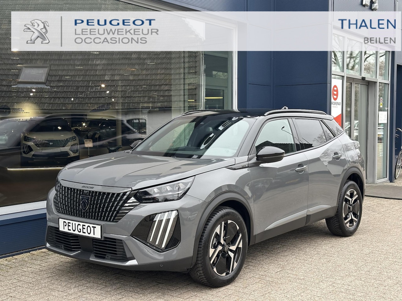 Peugeot 2008 - 1.2 Hybrid 145 PK GT | Meest Complete Uitvoering | Slechts 16.880 KM | Navigatie | 360 Gra - AutoWereld.nl