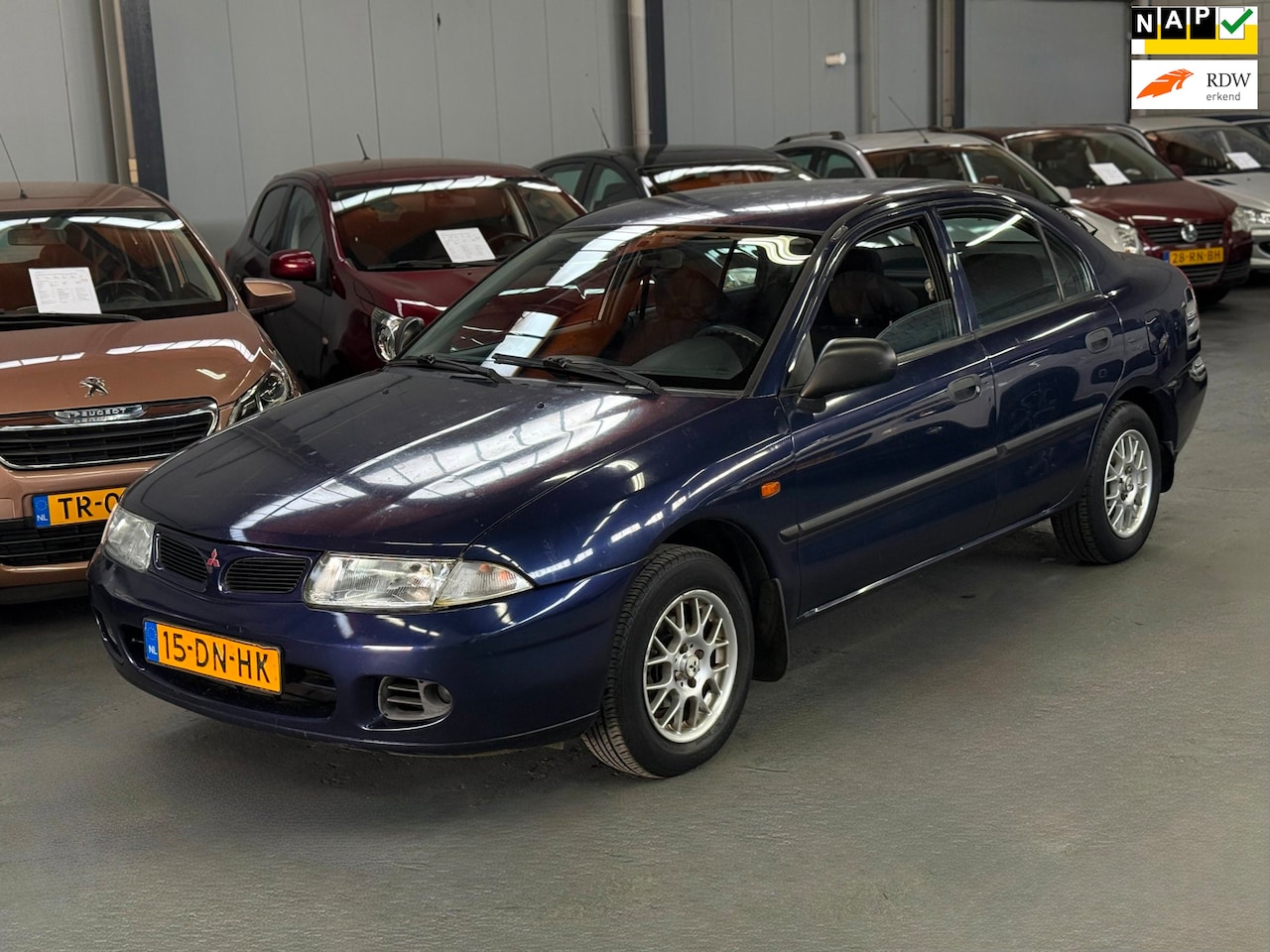 Mitsubishi Carisma - 1.6 GL Royal Class 1ste Eigenaar APK NAP - AutoWereld.nl