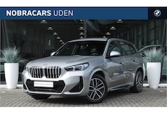 BMW X1 - xDrive25e M Sport Automaat / Sportstoelen / Comfort Access / Achteruitrijcamera / Adaptiev