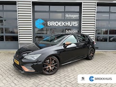 SEAT Leon - 2.0 TSI CUPRA 300 UNIEK | Apple Carplay | Achteruitrijcamera | Navigatie | Cruise control