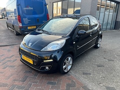 Peugeot 107 - 1.0 Black & Silver AIRCO 154 DKM NAP LED