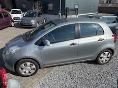 Toyota Yaris - 1.3 VVTi Terra